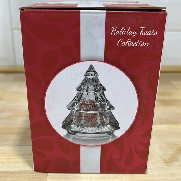 Mikasa, Small Stacking Christmas Tree Candy Dish. - Picture 8 of 9